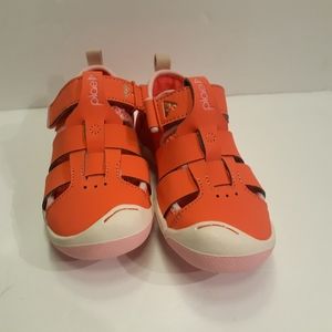 Girls shoes/sandals